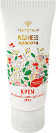 Питательный крем, жидкокристаллическая структура которого по строению повторяет липидный барьер кожи, благодаря чему работает в качестве основы макияжа и препятствует фотостарению кожи. Крем насыщает кожу драгоценными маслами и витаминами. Питательный крем, жидкокристаллическая структура которого по строению повторяет липидный барьер кожи, благодаря чему работает в качестве основы макияжа и препятствует фотостарению кожи. Крем насыщает кожу драгоценными маслами и витаминами.