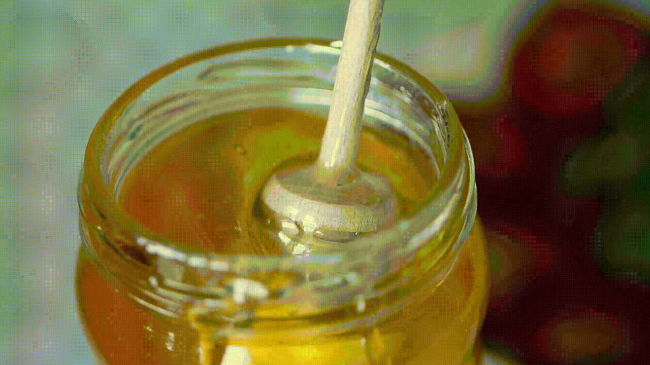 Мёд на столе − здоровье в семье